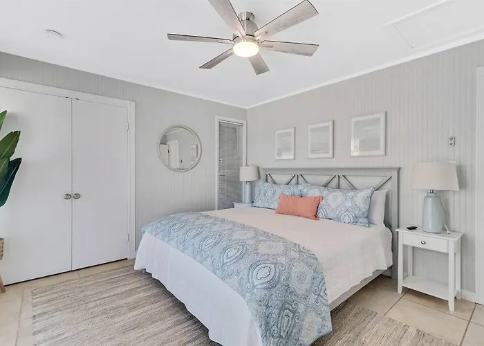 Apartment 5-star Location L Steps2beach L Lagoon Front Gulf Shores