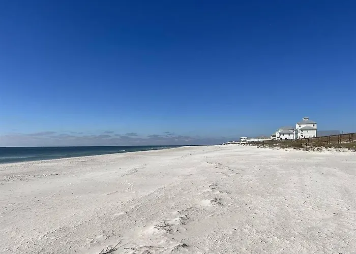 5-star Location L Steps2beach L Lagoon Front Apartment *